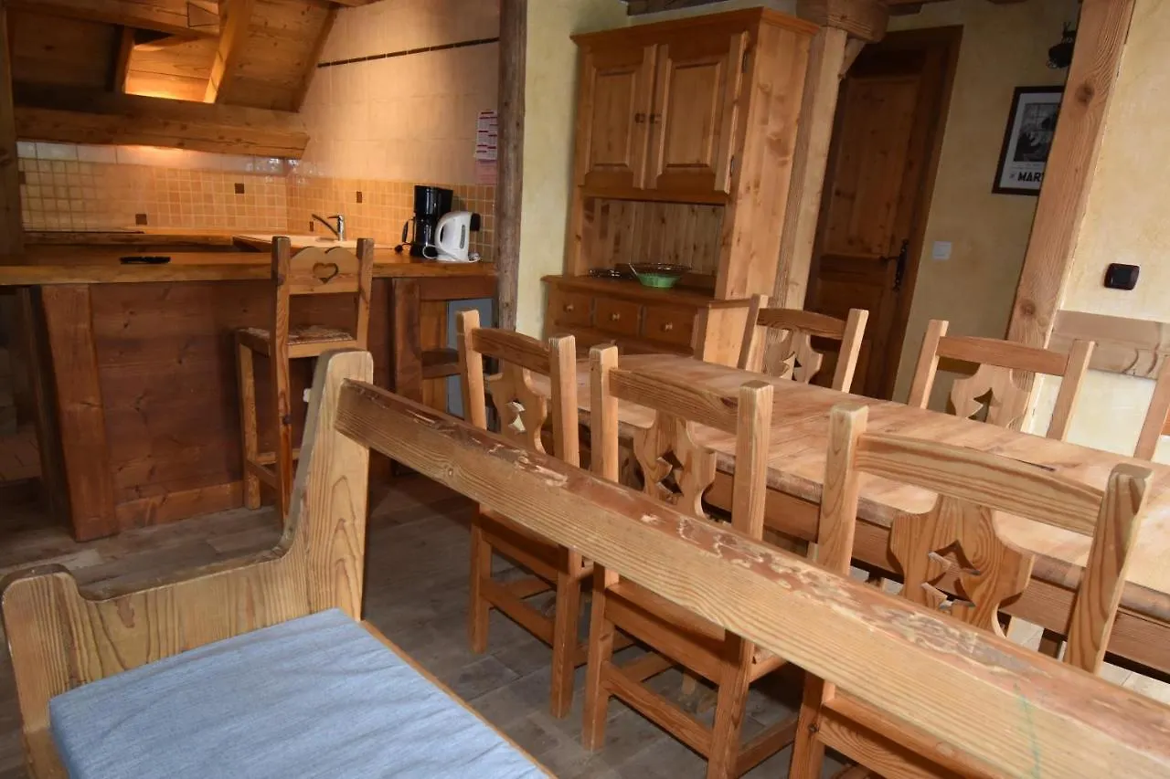 Vaujanylocations - Chalets Clovis I & II France