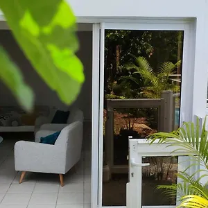 https://les-bungalows-du-chteau-d.comcaribbean.com